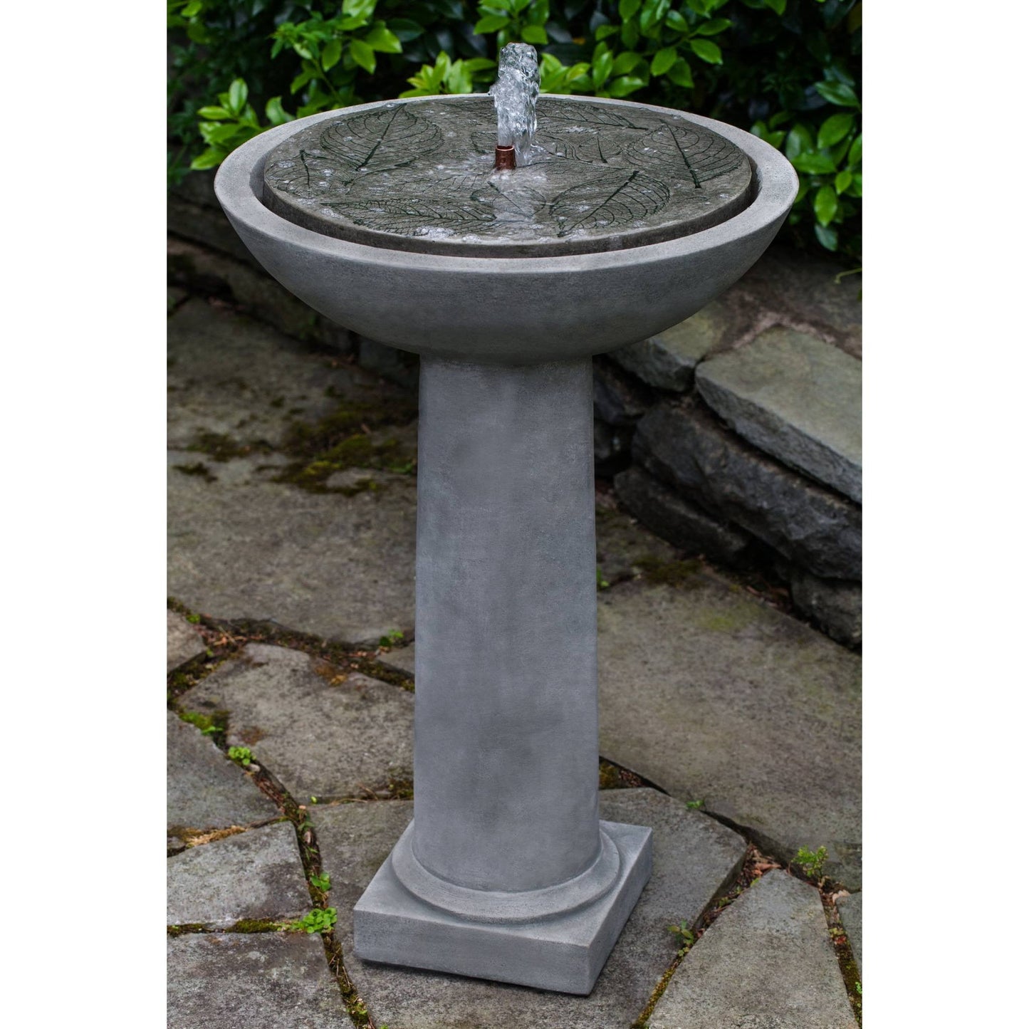 Hydrangea Leaves Birdbath Garden Water Fountain product image