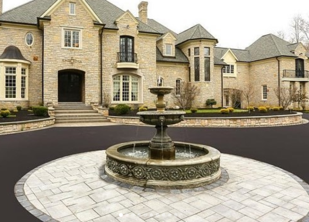 Parisienne Two Tier Outdoor Water Fountain product image